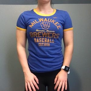Milwaukee brewers T-shirt